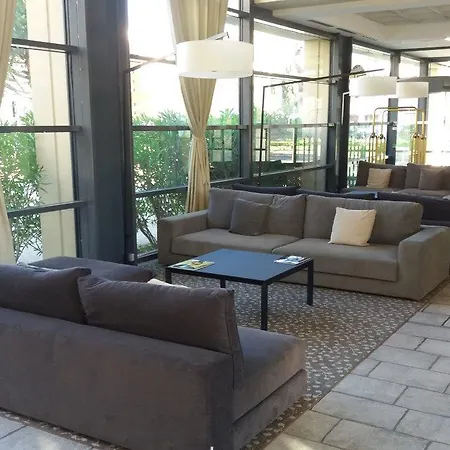 Grand Hotel Avignon
