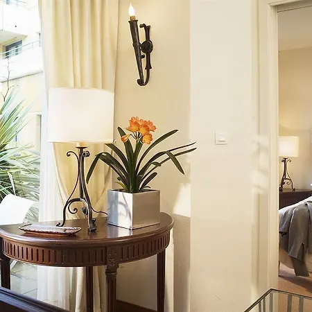 Hotel Grand Avignon